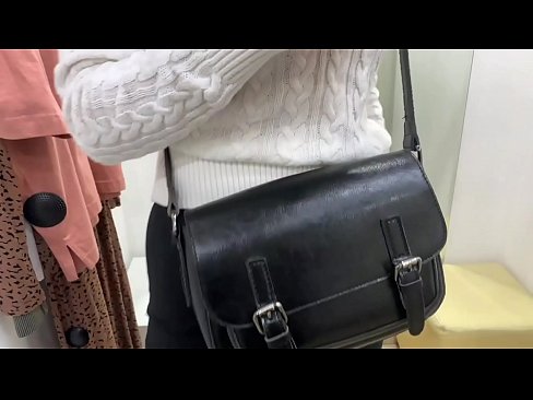 ❤️ Javna masturbacija mlade kujice FeralBerry s dildom u sobi za mjerenje ❌ Prekrasni porno na hr.basseyn-vsem.ru ❌❤