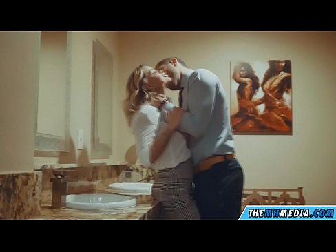 ❤️ Kad te prsata plavuša zavede u javnom zahodu ❌ Prekrasni porno na hr.basseyn-vsem.ru ❌❤